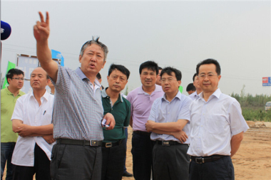 陆治原市长一行视察环城北路项目进展情况